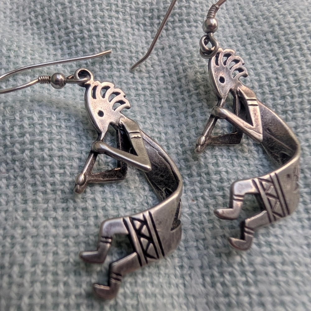 Two Pairs Lot Silver Earrings Large 3d Kokopelli And Rainbow Man